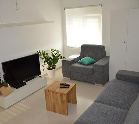 Tiro Apartment Pula Luaran gambar